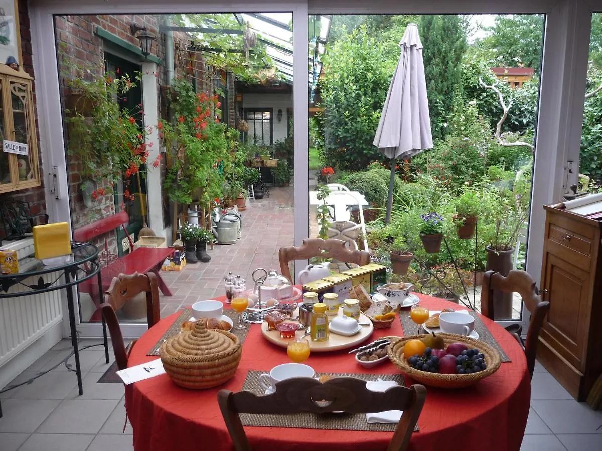 ***  Au Troubadour Bed & Breakfast Lille France