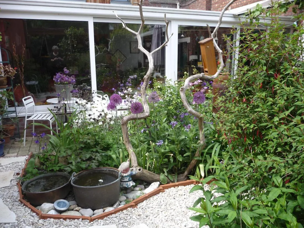 Au Troubadour Bed & Breakfast Lille