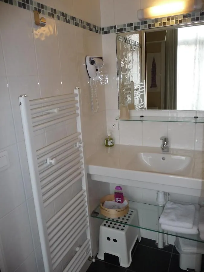 Au Troubadour Bed & Breakfast Lille