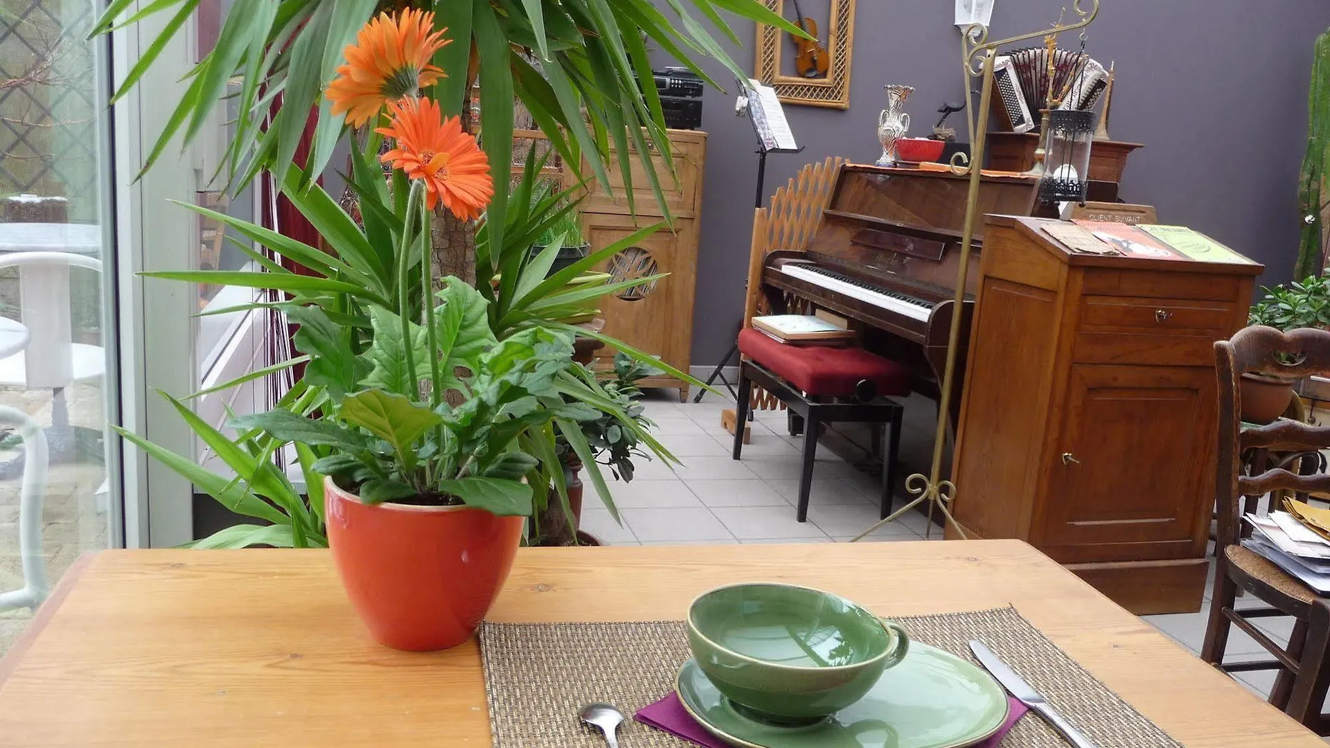 Au Troubadour Bed & Breakfast Lille